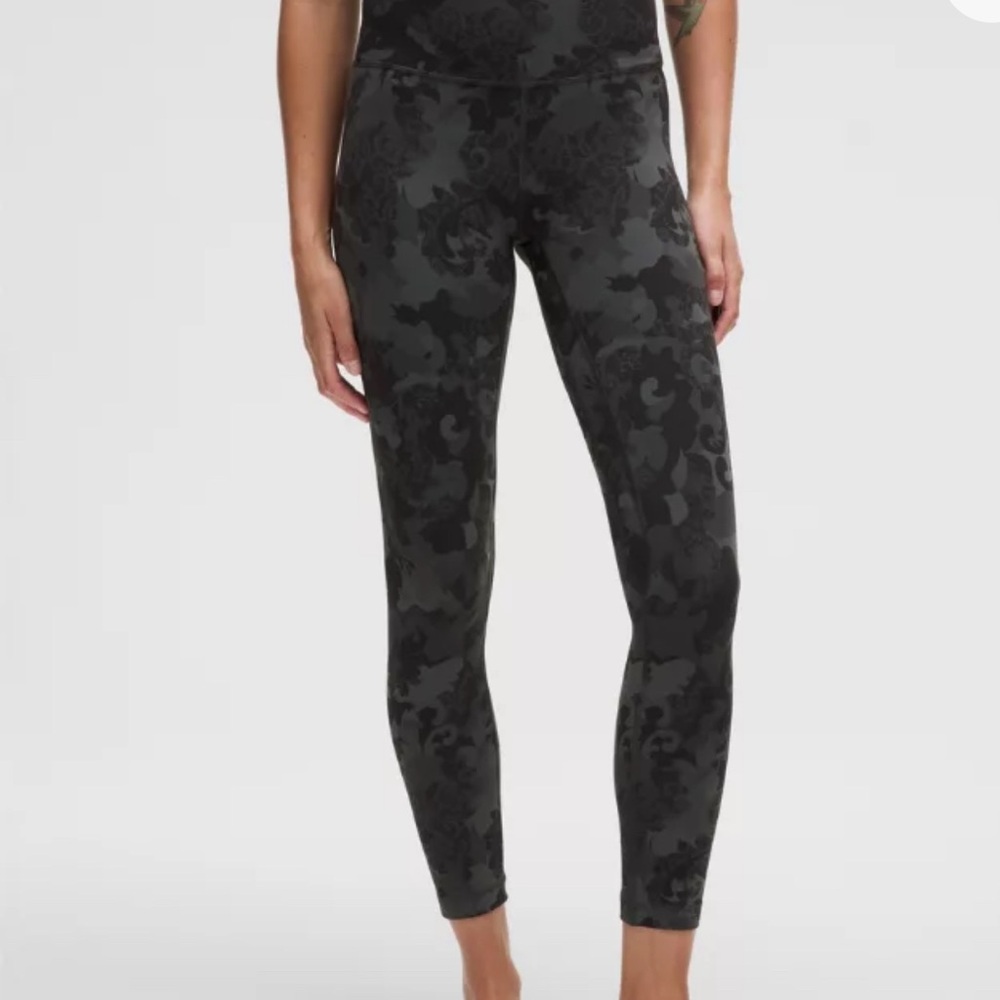 lululemon Align A3 High-Rise Colour: Hidden Heritage Lace Black Multi SZ2 28”